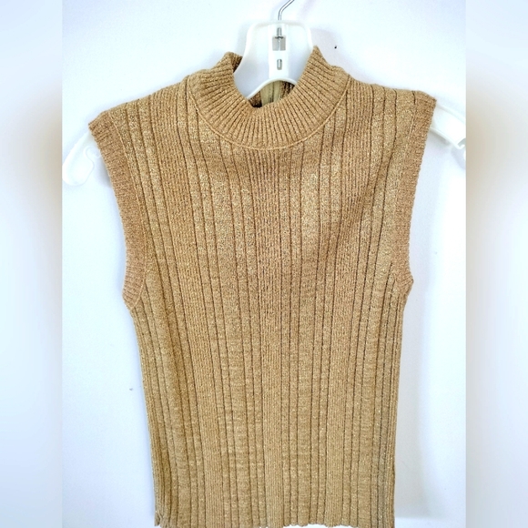 Vintage Women's Gold Metallic Sleeveless Top Size Small - Picture 1 of 4